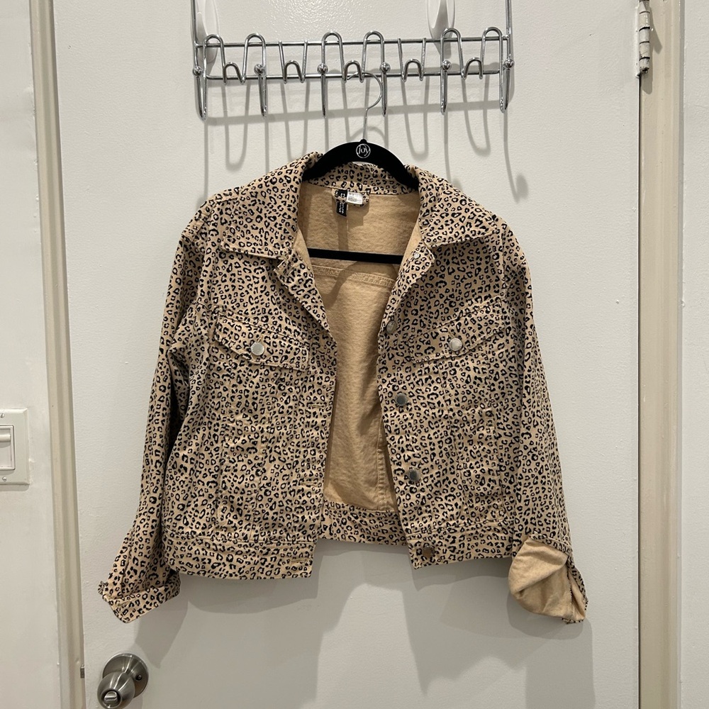 Cheetah printed statement jacket